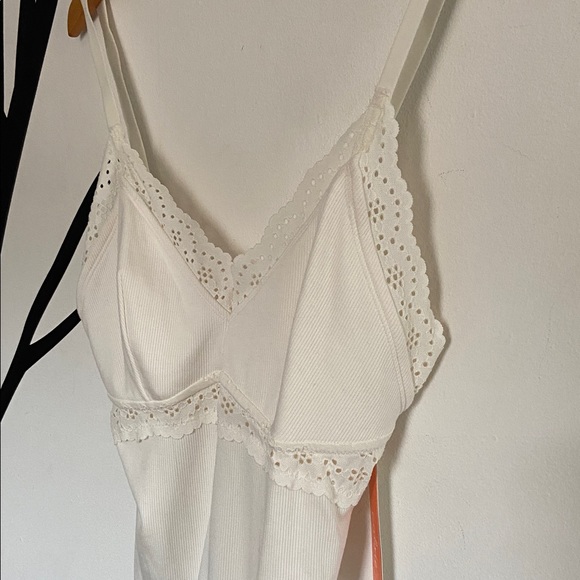 NWT Colsie white lace ribbed bodysuit - Picture 2 of 11